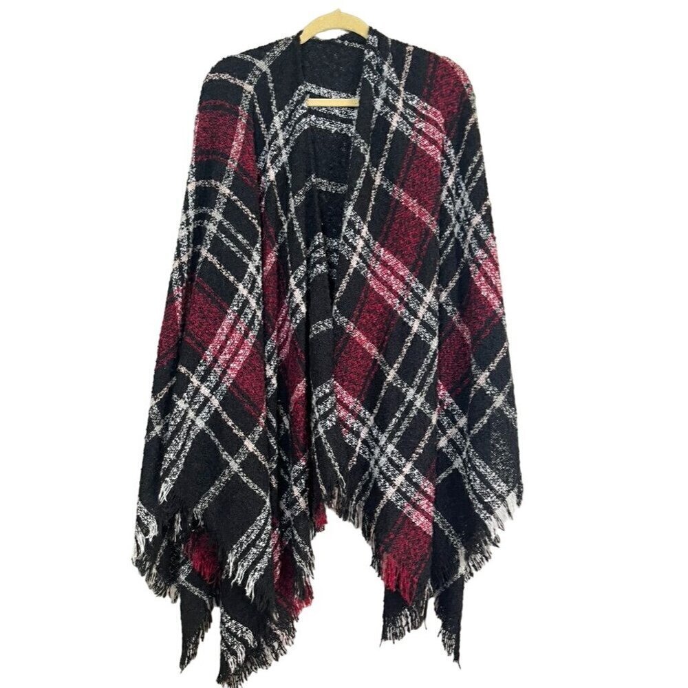 Knit Blanket Plaid Poncho OS Black Oversize Winter‎ Shawl Wrap Tassels Old Money